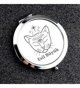 Kişiye Özel İsimli Kedi Baskılı Daire Metal Ayna Çanta, Cep ve Makyaj Aynası (Gümüş)