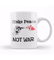 Cute Make Peace Not War Soldier Shooting Hearts Kupa Bardak Porselen