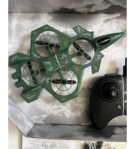 Uzaktan Kumandalı Yeşil Uçak Dron 2.4Ghz 360 Derece Dönen Otomatik İniş Kalkış