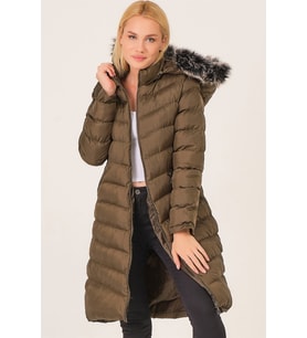 Dewberry Kadın %100 Polyester Kürklü Kapüşonlu Kaban Haki Z6690 Şehir ve Ofis Stili, Kazak ve Gömlek Kombini