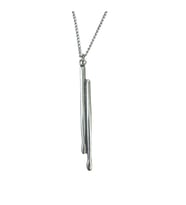 Bateri Bageti Figürlü Metal Kolye – Unisex - Müzik Temalı Takı 60 cm Zincir (Gümüş)