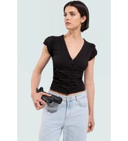 Likralı Bluz V Yaka Kısa Kollu Yazlık Fitted Kalıp Özel Tasarım Özenle Seçilmiş Mükemmel Uyum (Siyah)