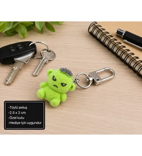 GrimPuff Yeşil Peluş Canavar Charm Anahtarlık – Sevimli Figürlü Aksesuar Hediye