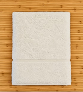 Jakar Bordürlü Bambu Banyo Havlusu