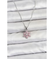316L Çelik Zincir Gümüş Renk Pembe Zirkon Taşlı Lotus Model Kadın Kolye TJ-BKO11064