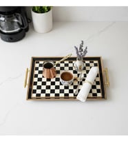 Ekonomi Dünyası Kahve Tepsisi Modern Dekoratif Sunum Tepsisi Siyah Beyaz Ahşap Dama Desenli - 45x28 cm (Siyah-Gold-Krem)