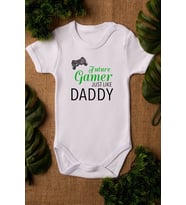 Erkek Beyaz Bebek Gamer Daddy Baskılı Çıtçıtlı Pamuklu Zıbın