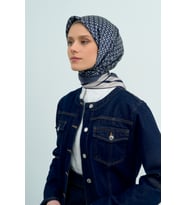 Armine Saf İpek Sura Eşarp-2026 İlkbahar-Yaz- 950200D (Beyaz - Lacivert)