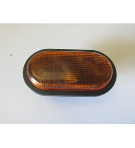 RENAULT CLIO- 2- SD/HB- 02/06; ÖN ÇAMURLUK SİNYALİ SARI SAĞ/SOL AYNI (ADET) (ARKASI SACLI) 770082213