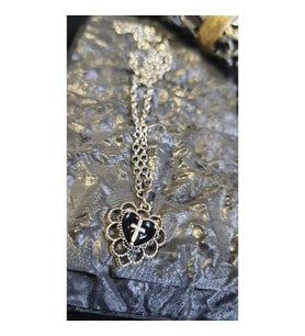 Gothic Cross Black Heart Kolye