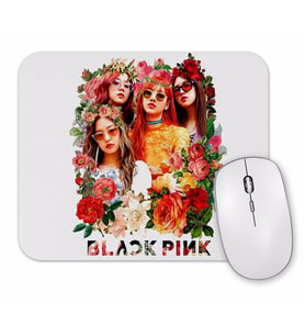 Cicekler Arasında Blackpink Kpop Mouse Pad.jpg