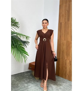 Neşeli butik kadın kahverengi bel toka detaylı yırtmaçlı tam boy elbise NBMY3865