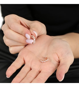 Sıralı Zirkon Taşlı Rose Renk Yarım Tur 925 Ayar Gümüş Kadın Küpe