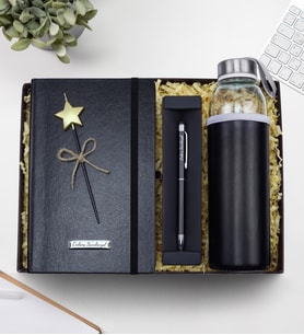 Kişiye Özel Siyah Defter & Özel Deri Kılıflı 500Ml Su Matarası & Doğum Günü Yıldız Mum Siyah Touch Pen Doğum Günü Hediye Seti