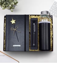 Kişiye Özel Siyah Defter & Özel Deri Kılıflı 500Ml Su Matarası & Doğum Günü Yıldız Mum Siyah Touch Pen Doğum Günü Hediye Seti