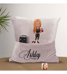 BK Gift Kişiye Özel Fitness Karikatür Tasarımlı Organizer Kumanda ve Atıştırmalık Cepli Pembe Kırlent Yastık-1 Arkadaşa Hediye, Cepli Yastık