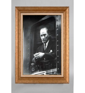 Altın Varaklı Çerçeveli Paspartulu Atatürk Tablo a198 (Gold)