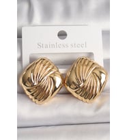 Pirinç Gold Renk İşlemeli Kare Model Kadın Küpe