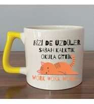 Bizi De Üzdüler Turuncu Kedi Baskılı Sarı D Kupa