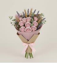 Buket Kağıdında 10'lu Pembe Gül