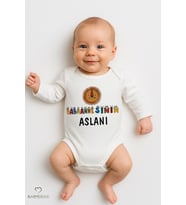 Babannesinin Aslanı Uzun Kollu Bebek Body %100 Pamuk Unisex Zıbın 0-24 Ay Çıtçıtlı Aslan Baskılı (Beyaz)