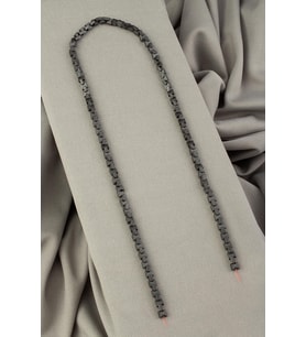 Hematit Doğal Taş Mat Gri Fiyonk Kesim 4x4mm Dizi [AA]