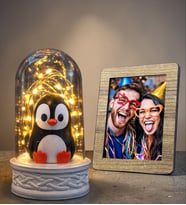 Kişiye Özel Hediye Seti Led Işıklı Penguen Fanus ve Ahşap Çerçeve