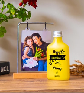 Kişiye Özel Ahşap Standlı Fotoğraflı Çerçeve ve Freshleaf 200ML Kolonya & Model no:898 (Sarı)