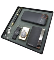 Signator® Eximius  Kişiye Özel Set - Kartvizitlik + 10000 mAh Powerbank  + Saatli Çakmak + Kalem + Anahtarlık + 32 Gb. Usb Bellek  İsme Özel Hediyelik Set (Karışık)