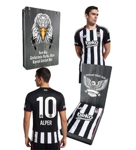 Beşiktaş Lisanslı 25/26 Siyah Beyaz Çubuklu Forma KİŞİYE ÖZEL UV Kutu Hediyeli (Siyah - Beyaz)