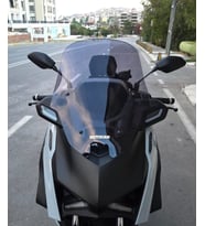 MOTOCAM Yamaha Xmax Techmax Ön Cam 2025-2026 Model 52cm Füme Renkli 4mm Asansörlü