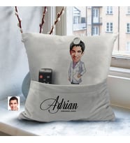 BK Gift Kişiye Özel Doktor Karikatür Tasarımlı Organizer Kumanda ve Atıştırmalık Cepli Gri Kırlent Yastık-4 Arkadaşa Hediye, Cepli Yastık