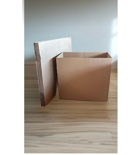 60X40X40 Taşınma Paketi M Boy 10 Adet Koli 1 Adet 5 Metre Patpat (Balonlu Naylon) 20 Adet Tabak/bardak Sarmalık Kâğıt 1 Adet 100 Metre Bant 2 Adet Çöp Poşeti Hediye: 10 Adet Sticker (Etiket)