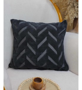 Chevron  Welsoft Jakarlı Dekoratif Kırlent Kılıfı 43x43 cm (Siyah)