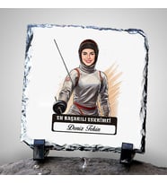 Kişiye Özel Hediye Karikatürlü En Başarılı Kadın Eskrimci Dekoratif Taş