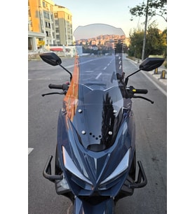 MOTOCAM Küba Newcity 50 Ön Cam 2023-2026 Model 75cm Füme Renkli 4mm UZUN