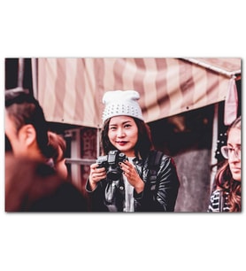 Cakatablo  Uzakdoğulu Kız ve Fotoğraf Makinesi MDF Tablo