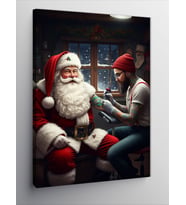 Kanvas Tablo Dövme Yaptıran Noel Baba