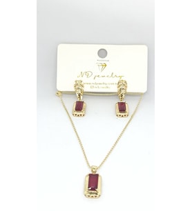 Ruby Elegance Gold Kadın Takı Seti (Kolye + Küpe)