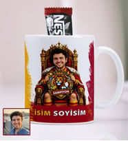 BBaskı TASARLANABİLİR  Kişiye Özel Fotoğraflı Karikatür Sarı-Kırmızı Şampiyon Kral Aslan Taraftar Kupa Bardak 330 ml  Çift Yüz Baskı  İsim Soyisim  A Kalite Porselen (%80/%20)  Kalıcı Baskı  Güçlü Korumalı Paketleme  Hediye İçin Uygun