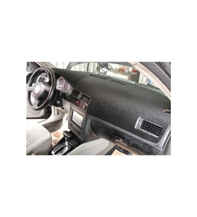 1997-2005 Modellerine Uygun Volkswagen Bora Torpido Koruma Halısı Siyah Kenar Renk Siyah