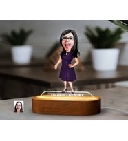 BK Gift Kişiye Özel Kadın Karikatürlü Dekoratif 3D Biblo LED Işıklı Gece Lambası-1, Sevgiliye Hediye, Arkadaşa Hediye, Doğum Günü Hediyesi