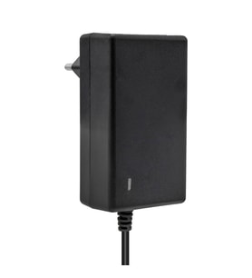 WEKO 18 VOLT - 1 AMPER 5.5*2.5 UÇLU YERLİ ÜRETİM PRİZ TİPİ ADAPTÖR