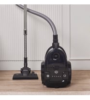 Karaca Vantuz Action Force X10 2 Lt Toz Torbasız Hazneli Elektrikli Süpürge Black 899 W