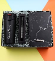 Kişiye Özel 350 ML Kilitli Siyah Çelik Termos & Mermer Desenli Defter & Dama Detaylı Tükenmez Kalem Hediye Seti