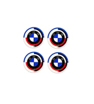 Yeni Nesil BMW 50.yıl Logolu Damla Sticker Jant Göbeği Yapışkanlı Sticker 5.5 cm Uyumlu