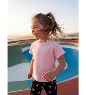 LCW Kids Pembe Kalp Nakışlı Kız Çocuk Tişört