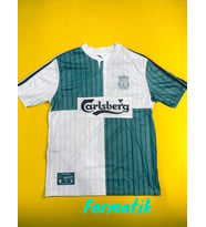 Liverpool 95 sezonu Retro Forma Güzel bir Hediye