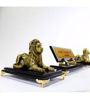Kişiye Özel Tasarım Çift Aslan Gold Premium Cam Masaüstü İsimlik - Çift Aslan İsimlik Hediye Aslan