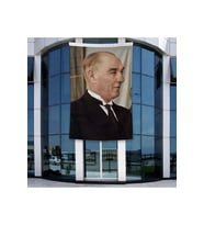 Gazi Mustafa Kemal Atatürk Yan Portre Poster Bayrak Raşel Kumal 4x6 metre ATA58